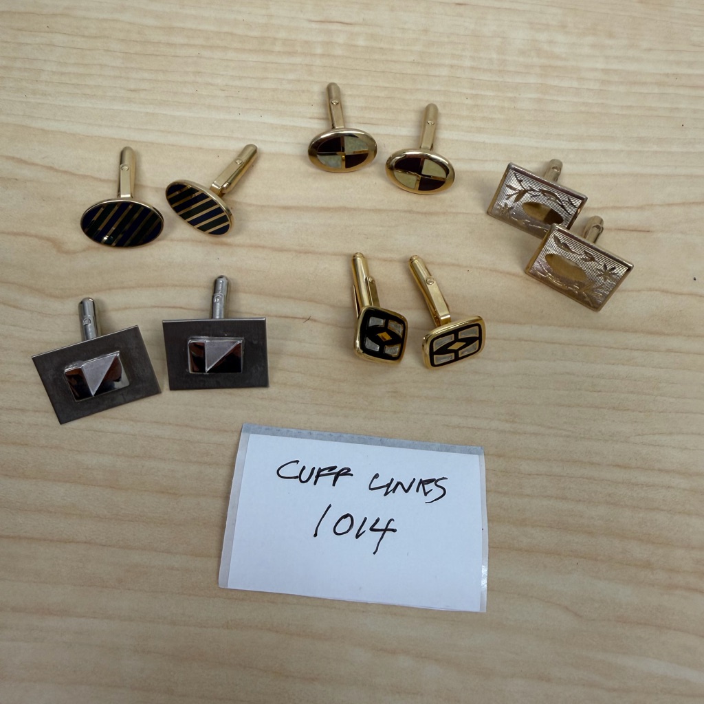 Gold And Black Cufflinks Set 1014